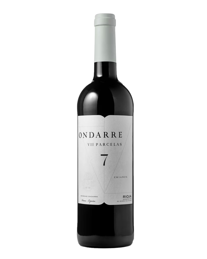 Botella de vino tinto Ribera Ondarre Crianza, de la denominación de origen Rioja.